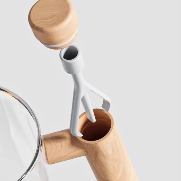 Automatic coffee mixing mug for office and home use