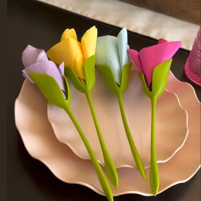 Elegant Floral Fashionable Napkin Holder Set of 4