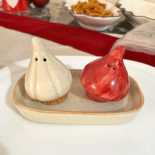 Quirky Onion & Garlic Shape Table Shakers